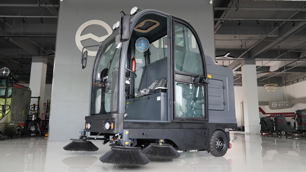  工業(yè)車間的掃地機好不好用呢？